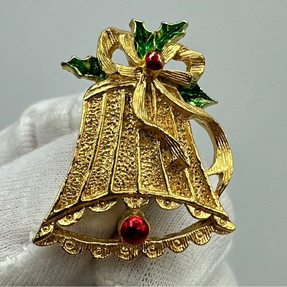 Vintage Christmas‎ Bell Brooch Enamel Jewelry Gerrys #643